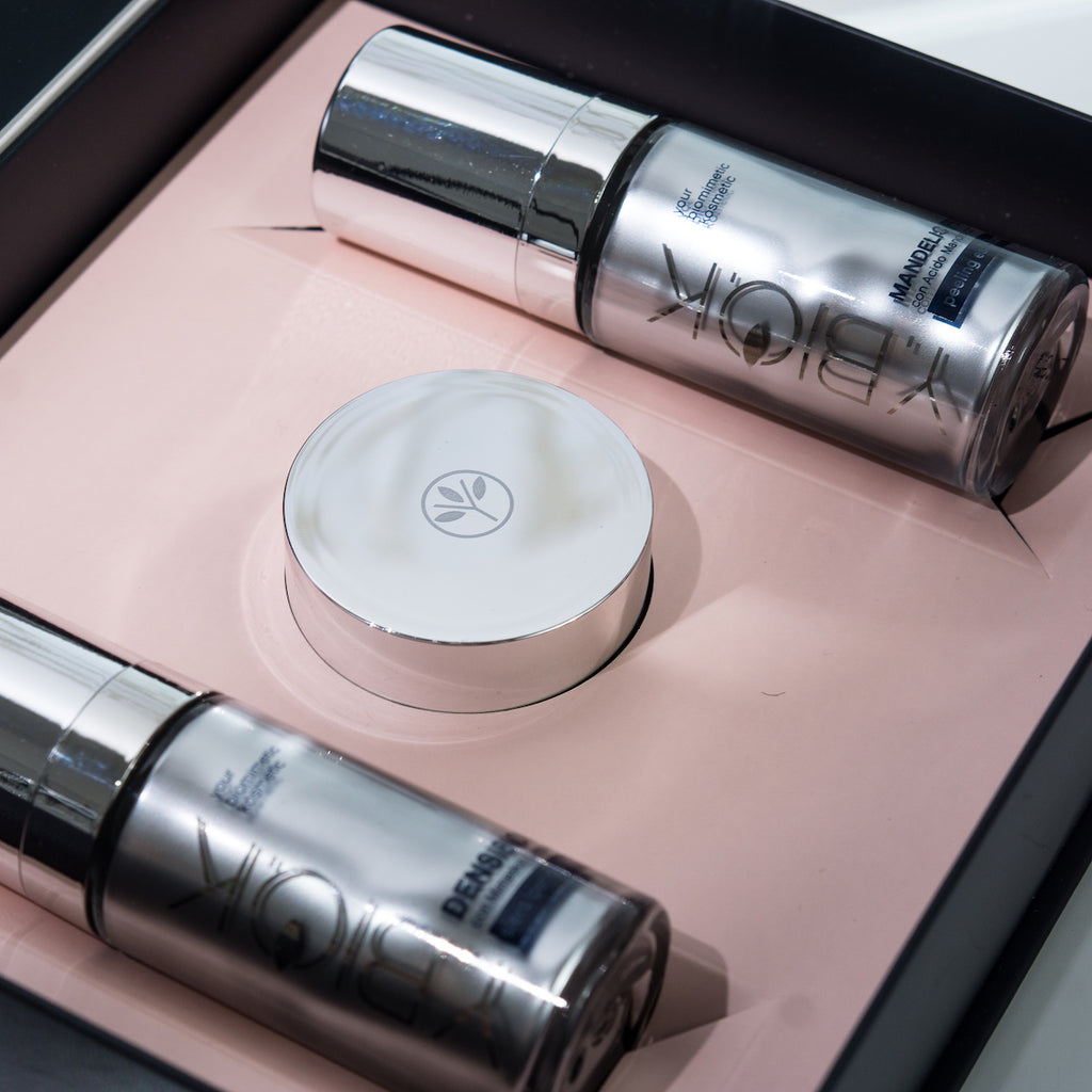 LUXURY BOX - TRATTAMENTO DI LUMINOSITÀ & COMPATTEZZA