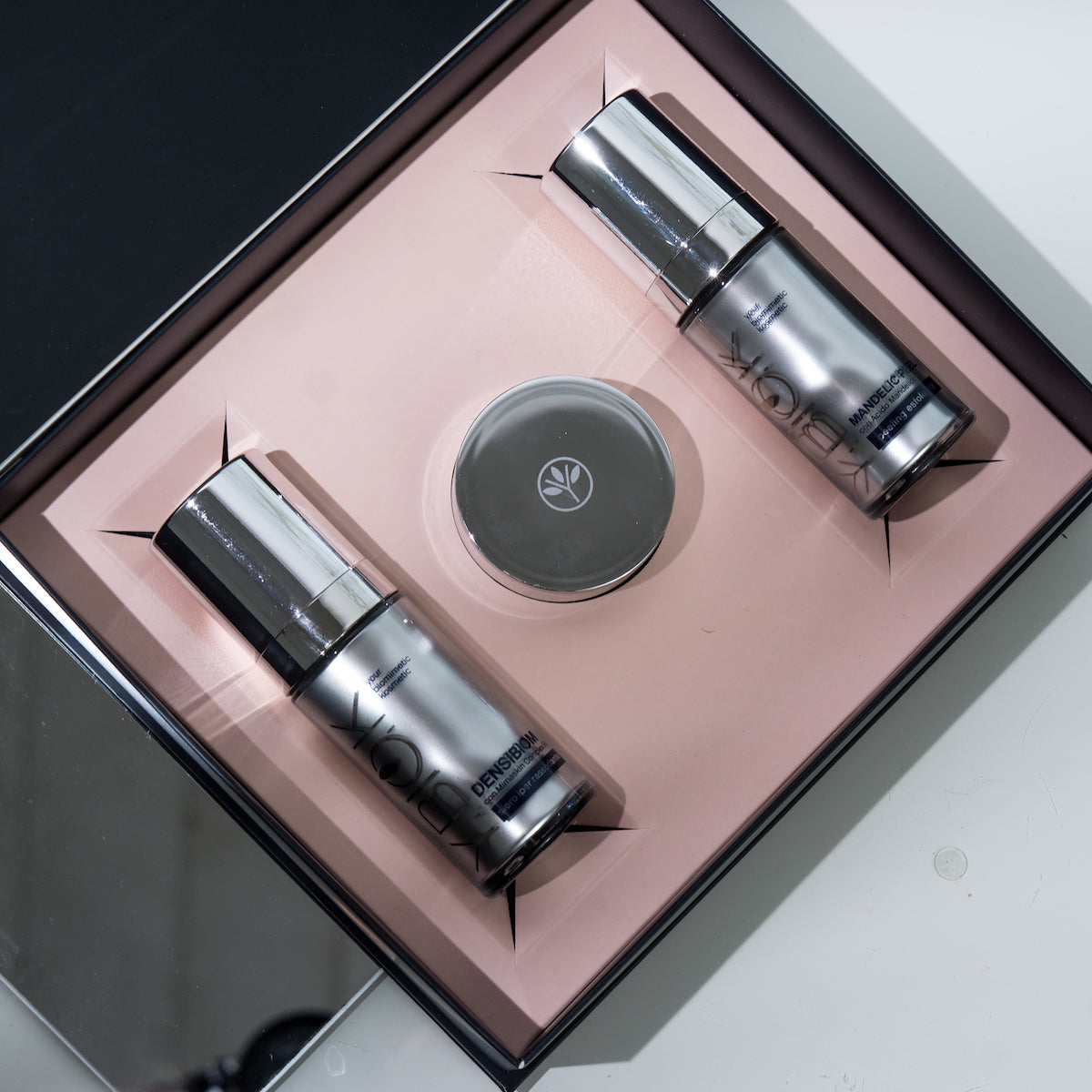 LUXURY BOX - TRATTAMENTO DI LUMINOSITÀ & COMPATTEZZA